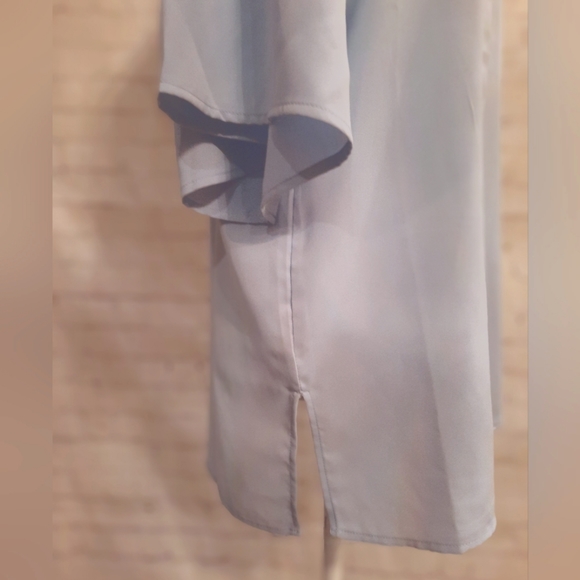 Arianna Raglan Ruffle Sleeve Blouse - Beautiful Powder Blue - Woman's Size Small - Picture 5 of 8